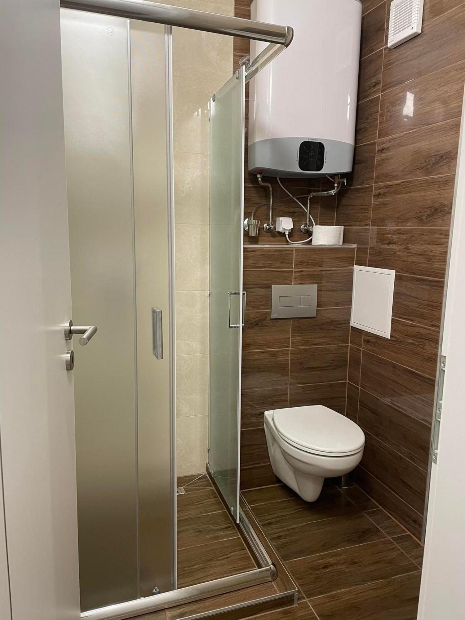 Titan Centrum Apartman Ньиредьхаза Экстерьер фото